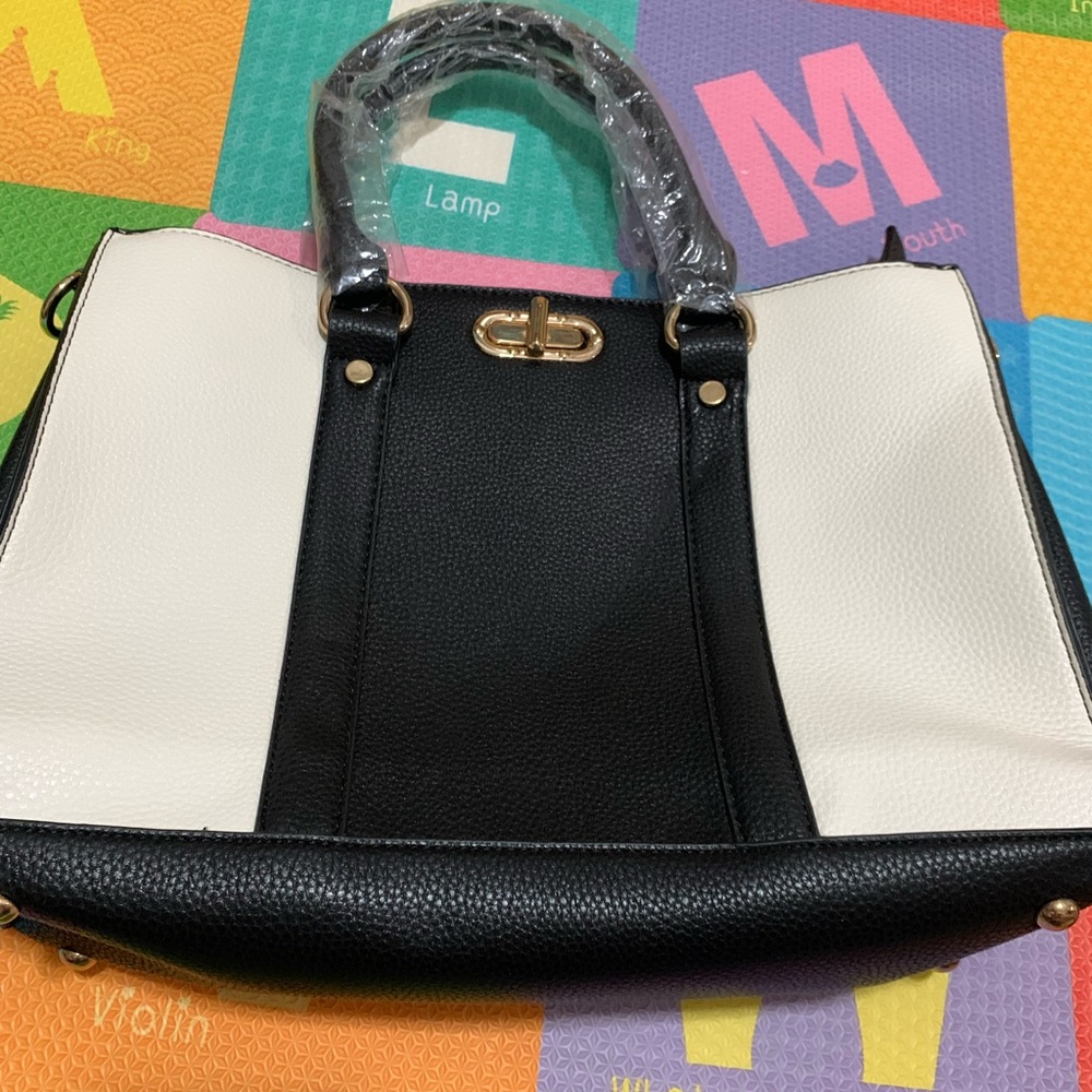 Women hand bags